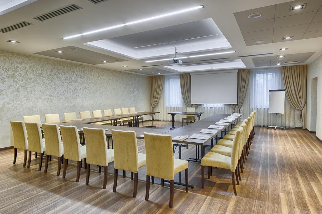 Hotel Lazur Spa & Conference Kalisz  Ngoại thất bức ảnh